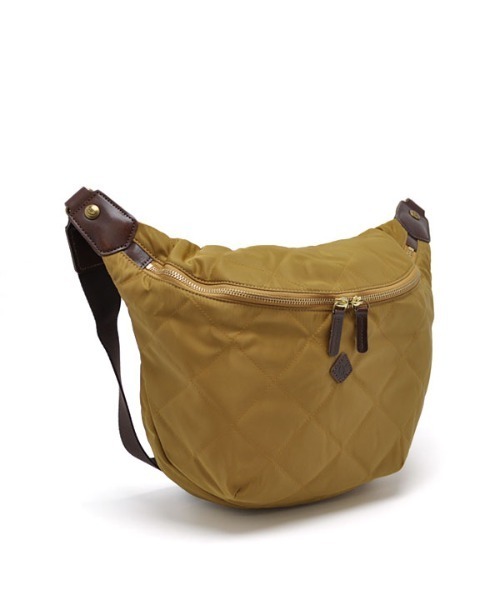 CLEDRAN（クレドラン）の「【キルティングナイロン×本革】CL2147 ROTA BODY BAG L（ショルダーバッグ・レディース・ベージュ/グリーン系その他/ネイビー/ゴールド/ブラウン系カモフラージュ/ブラック/オリーブ/ライトブラウン・FREE）」の11枚目の写真