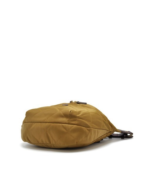 CLEDRAN（クレドラン）の「【キルティングナイロン×本革】CL2147 ROTA BODY BAG L（ショルダーバッグ・レディース・ベージュ/グリーン系その他/ネイビー/ゴールド/ブラウン系カモフラージュ/ブラック/オリーブ/ライトブラウン・FREE）」の13枚目の写真