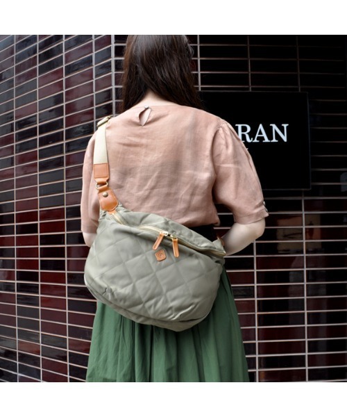 CLEDRAN（クレドラン）の「【キルティングナイロン×本革】CL2147 ROTA BODY BAG L（ショルダーバッグ・レディース・ベージュ/グリーン系その他/ネイビー/ゴールド/ブラウン系カモフラージュ/ブラック/オリーブ/ライトブラウン・FREE）」の19枚目の写真