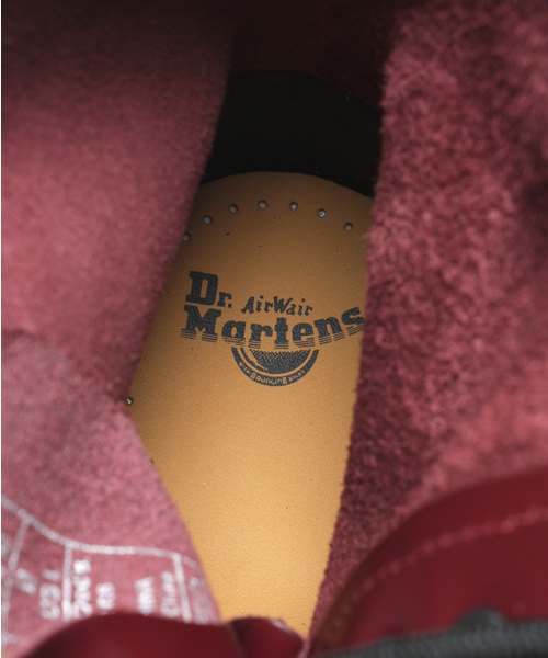 BEAMS（ビームス）の「Dr.Martens / 8HOLE（ブーツ・メンズ・ブラック/ワイン・7/8/9/10）」の6枚目の写真