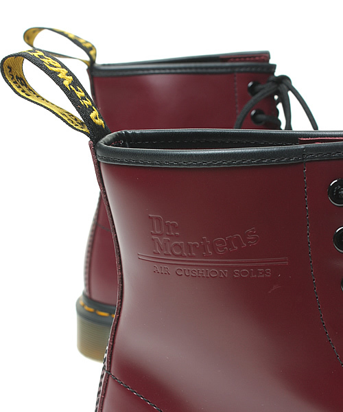 BEAMS（ビームス）の「Dr.Martens / 8HOLE（ブーツ・メンズ・ブラック/ワイン・7/8/9/10）」の7枚目の写真