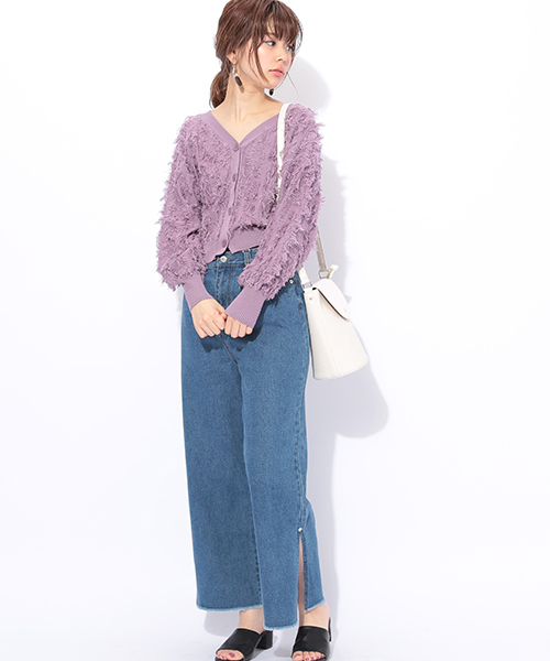 natural couture(ナチュラルクチュール)の「ふさふさニットカーディガン(カーディガン/ボレロ・レディース・ナチュラル/ネイビー/パープル系その他・FREE)」の7枚目の写真