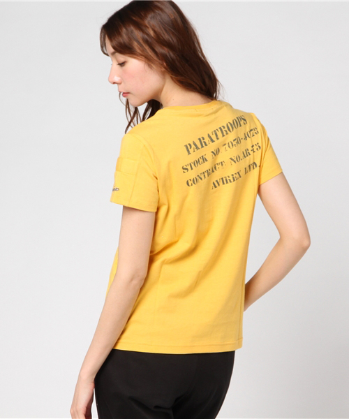 AVIREX（アヴィレックス）の「avirex/ アヴィレックス/ S/S TIERED POCKET TEE/ ティアード ポケット ティーシャツ（Tシャツ/カットソー・レディース・オフホワイト/マスタード/ネイビー/エメラルド・SMALL/MEDIUM/LARGE）」の4枚目の写真