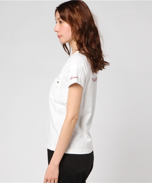 AVIREX（アヴィレックス）の「avirex/ アヴィレックス/ S/S TIERED POCKET TEE/ ティアード ポケット ティーシャツ（Tシャツ/カットソー・レディース・オフホワイト/マスタード/ネイビー/エメラルド・SMALL/MEDIUM/LARGE）」の6枚目の写真
