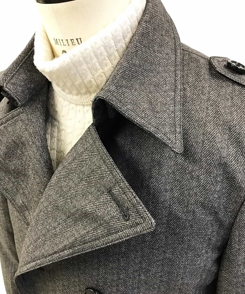 MICHEL KLEIN HOMME (ミッシェルクランオム)の「へリンボンボンディングコート(トレンチコート・メンズ・ネイビー/グレー・SMALL/MEDIUM/LARGE/X-LARGE/XX-LARGE/46/44/52/51/48)」の4枚目の写真
