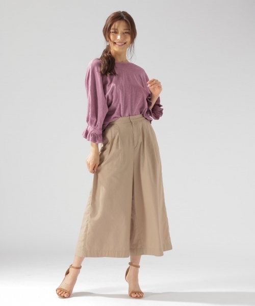 BAYFLOW（ベイフロー）の「GOOD PRICE／バックサテンワイドパンツ（その他パンツ・レディース・ベージュ/ブルー/カーキ・MEDIUM/SMALL）」の5枚目の写真