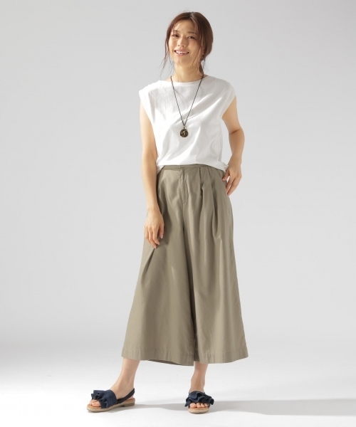 BAYFLOW（ベイフロー）の「GOOD PRICE／バックサテンワイドパンツ（その他パンツ・レディース・ベージュ/ブルー/カーキ・MEDIUM/SMALL）」の7枚目の写真