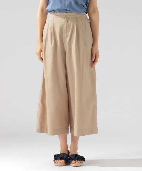 BAYFLOW（ベイフロー）の「GOOD PRICE／バックサテンワイドパンツ（その他パンツ・レディース・ベージュ/ブルー/カーキ・MEDIUM/SMALL）」の9枚目の写真