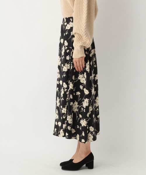 A part by（アパートバイ）の「ハナガラタックスカート　814864（スカート・レディース・ブラック系その他/ベージュ系その他/グリーン系その他・MEDIUM/LARGE）」の14枚目の写真