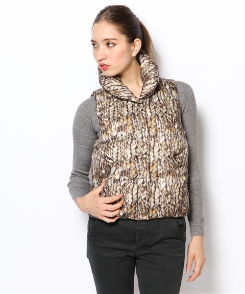 603（ロクマルサン）の「603 ニット柄プリントダウンベスト（ダウンベスト・レディース・ベージュ/ダークグレー・FREE）」の12枚目の写真