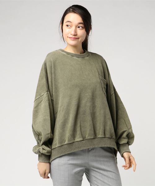 ROGER AND RAW（ロジャーアンドロウ）の「Roger＆Raw/Back JQクルーBIGスウェット（スウェット・レディース・スミクロ/グレー/ベージュ/カーキ/ブルー・M）」の7枚目の写真