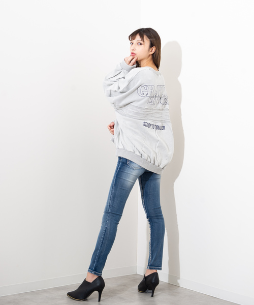 ROGER AND RAW（ロジャーアンドロウ）の「Roger＆Raw/Back JQクルーBIGスウェット（スウェット・レディース・スミクロ/グレー/ベージュ/カーキ/ブルー・M）」の10枚目の写真