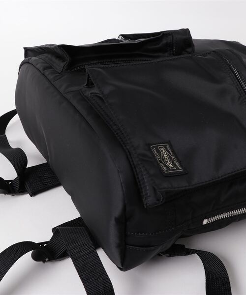 PORTER(ポーター)の「【PORTER】TANKER RUCKSACK/622-69312(バックパック/リュック・メンズ・ブラック/シルバー・FREE)」の4枚目の写真