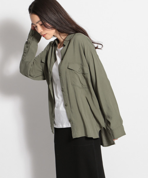 niko and...（ニコアンド）の「ミリタリーワイドシャツ（シャツ/ブラウス・レディース・ブラック/ベージュ/カーキ・MEDIUM/LARGE）」の3枚目の写真