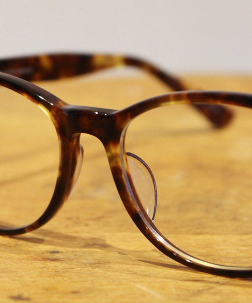 BEAUTY&YOUTH UNITED ARROWS（ビューティーアンドユースユナイテッドアローズ）の「BYSF∵KANEKO別注メガネ UAW-09◆（メガネ・レディース・ブラック/ブラウン・FREE）」の3枚目の写真