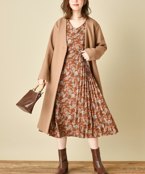 natural couture(ナチュラルクチュール)の「両サイドプリーツワンピース(ワンピース・レディース・ベージュ/ボルドー/モカ/ブラック系その他/ブラウン系その他/ベージュ系その他・FREE)」の16枚目の写真