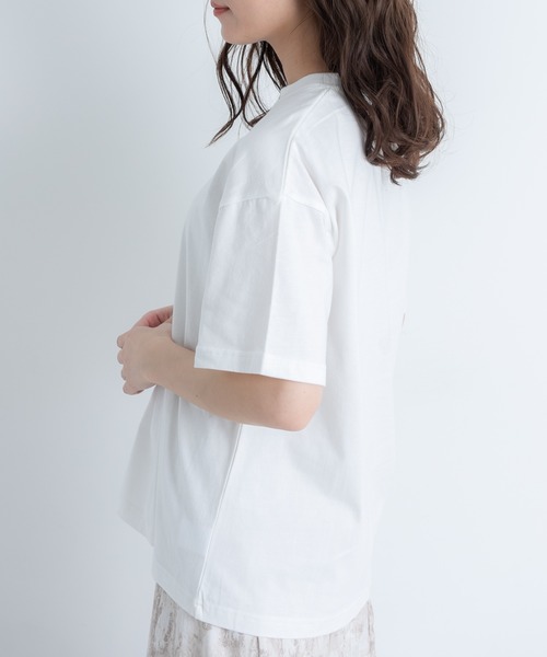 VANNIE U(ヴァニーユー)の「ラインロゴTee(Tシャツ/カットソー・レディース・ホワイト/ブラック/ベージュ・FREE)」の8枚目の写真