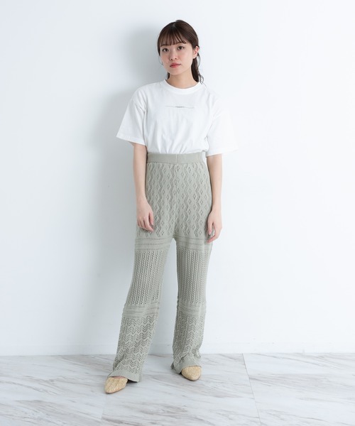 VANNIE U(ヴァニーユー)の「ラインロゴTee(Tシャツ/カットソー・レディース・ホワイト/ブラック/ベージュ・FREE)」の13枚目の写真