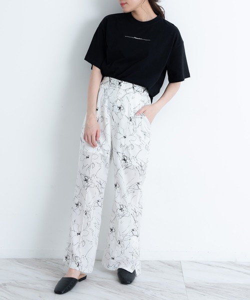 VANNIE U(ヴァニーユー)の「ラインロゴTee(Tシャツ/カットソー・レディース・ホワイト/ブラック/ベージュ・FREE)」の9枚目の写真