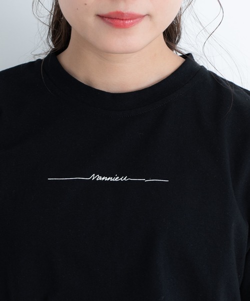 VANNIE U(ヴァニーユー)の「ラインロゴTee(Tシャツ/カットソー・レディース・ホワイト/ブラック/ベージュ・FREE)」の5枚目の写真