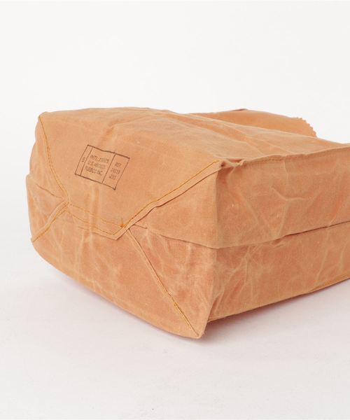 PUEBCO（プエブコ）の「GROCERY BAG WITH HANDLE Small（トートバッグ・メンズ・ホワイト/ブラウン・SMALL）」の4枚目の写真