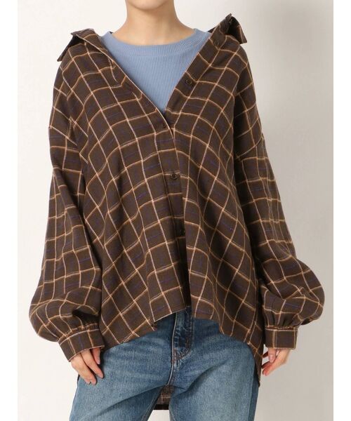 jouetie（ジュエティ）の「アシメレイヤードシャツ（シャツ/ブラウス・レディース・ブラック/ブラウン/レッド/ブルー・MEDIUM）」の3枚目の写真