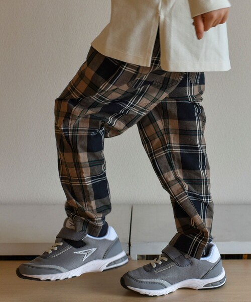 瞬足（シュンソク）の「【coen キッズ/ジュニア】2020FW新作・別注瞬足（シュンソク）Hi-STANDARD（ハイスタンダード）ダブルインソールスニーカー（スニーカー・キッズ・グレー/ブラック・21cm/20cm/22cm/23cm/18cm/19cm）」の5枚目の写真