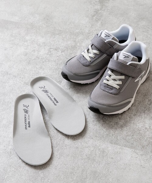 瞬足（シュンソク）の「【coen キッズ/ジュニア】2020FW新作・別注瞬足（シュンソク）Hi-STANDARD（ハイスタンダード）ダブルインソールスニーカー（スニーカー・キッズ・グレー/ブラック・21cm/20cm/22cm/23cm/18cm/19cm）」の14枚目の写真