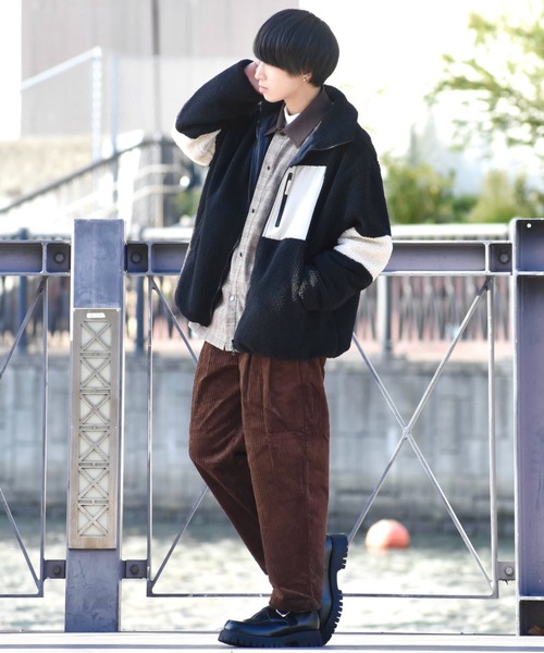 MinoriTY(マイノリティ)の「【MinoriTY × ファッションインフルエンサー こーせ】切替クレリックシャツジャケット(ブルゾン・メンズ・ブラウン系その他/ブラウン系その他2・M/L)」の4枚目の写真