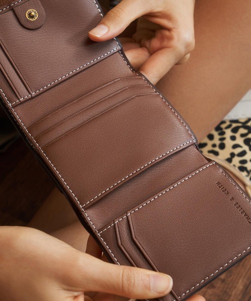 CHARLES&KEITH Trin Stitch-Trim Wallet ミニウォレット/送料込 Noir Trin Stitch-Trim Wallet - CHARLES & KEITH FR