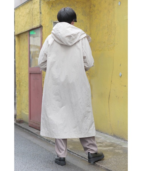 CREARE -LINO-（クレアーレリノ）の「オーバーサイズ フード付きロングコート（モッズコート・メンズ・ブラック/オフホワイト/カーキ・M/L）」の6枚目の写真