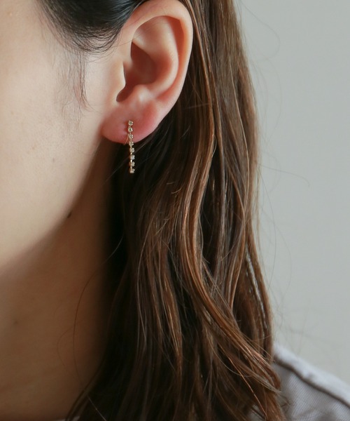 rapiecage（ラピエサージュ）の「ラインストーンスイングイヤリング（イヤリング・レディース・ゴールド・FREE）」の3枚目の写真