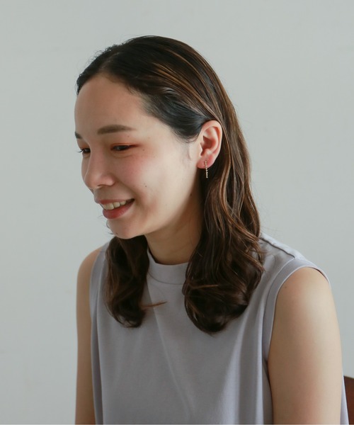 rapiecage（ラピエサージュ）の「ラインストーンスイングイヤリング（イヤリング・レディース・ゴールド・FREE）」の6枚目の写真