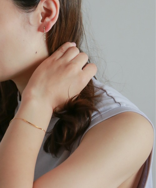 rapiecage（ラピエサージュ）の「ラインストーンスイングイヤリング（イヤリング・レディース・ゴールド・FREE）」の5枚目の写真