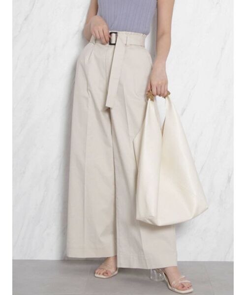 dazzlin（ダズリン）の「ハイウエストタックワイドパンツ（その他パンツ・レディース・ブラウン/オフホワイト/アイボリー・SMALL/MEDIUM）」の2枚目の写真