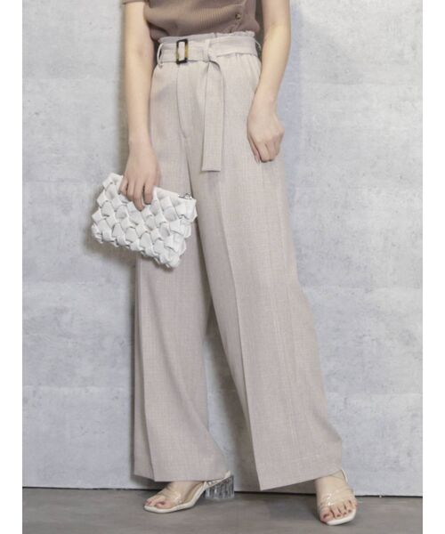 dazzlin（ダズリン）の「ハイウエストタックワイドパンツ（その他パンツ・レディース・ブラウン/オフホワイト/アイボリー・SMALL/MEDIUM）」の5枚目の写真