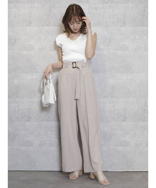 dazzlin（ダズリン）の「ハイウエストタックワイドパンツ（その他パンツ・レディース・ブラウン/オフホワイト/アイボリー・SMALL/MEDIUM）」の19枚目の写真