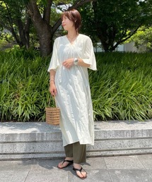 Demi-Luxe BEAMS（デミルクス ビームス）の「Demi-Luxe BEAMS / ワッシャー Vネックワンピース（ワンピース・レディース）」