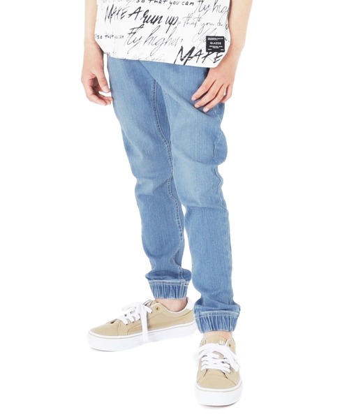 GLAZOS（グラソス）の「[テーパード]接触冷感デニム・ジョガーアンクルパンツ（デニムパンツ・キッズ・ライトブルー/ブルー/ホワイト・130cm/170cm/140cm/160cm/150cm）」の3枚目の写真