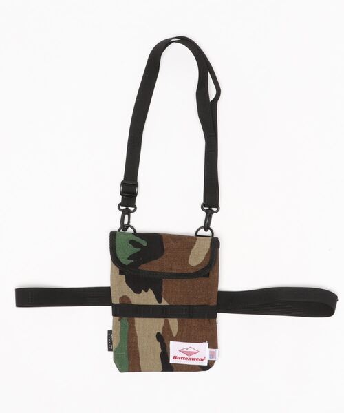 Battenwear（バテンウエア）の「【Battenwear/バテンウェア】米国製ショルダーポーチ/TRAVEL POUCH V2（ショルダーバッグ・メンズ・ブラック/ベージュ/パープル/オレンジ/ウッドランド・ONE SIZE）」の5枚目の写真