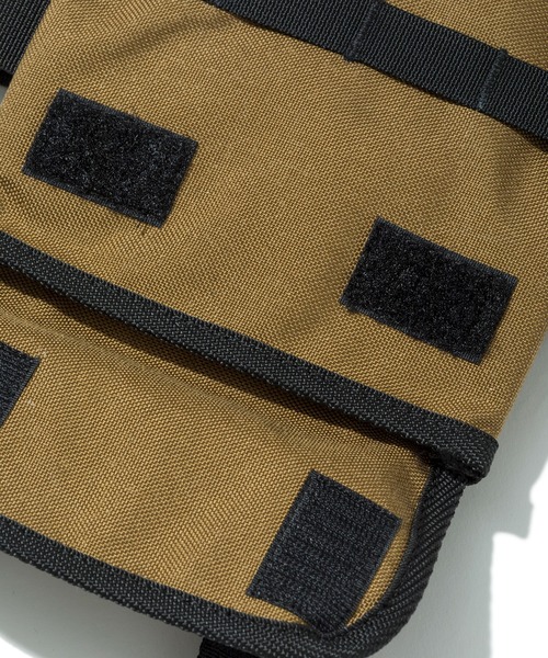 Battenwear（バテンウエア）の「【Battenwear/バテンウェア】米国製ショルダーポーチ/TRAVEL POUCH V2（ショルダーバッグ・メンズ・ブラック/ベージュ/パープル/オレンジ/ウッドランド・ONE SIZE）」の16枚目の写真