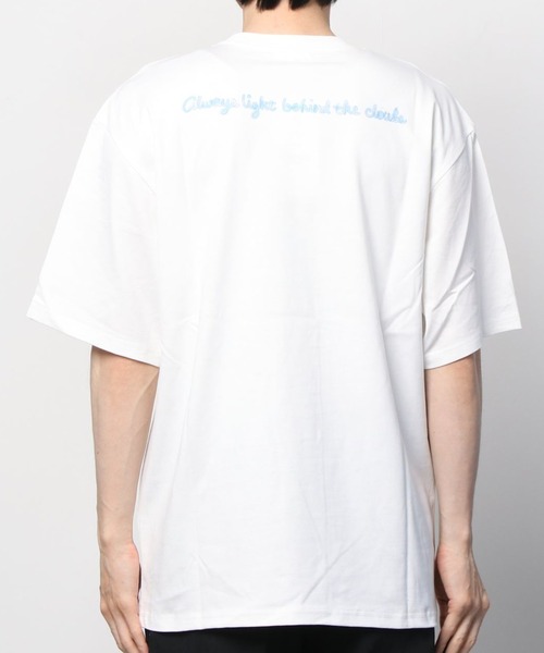 COVERNAT(カバーナット)の「【COVERNAT】SMILE LOGO S/S TEE / カバーナット ワンポイント スマイル ロゴ Tシャツ(Tシャツ/カットソー・メンズ・ホワイト/ブルー/ピンク・SMALL/MEDIUM/LARGE/X-LARGE)」の4枚目の写真