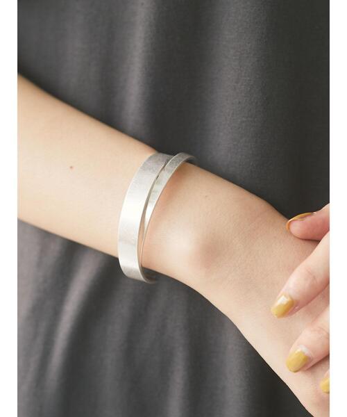 CRAFT STANDARD BOUTIQUE(クラフトスタンダードブティック)の「シンプルメタル2連バングル *(ブレスレット・レディース・シルバー/ゴールド・FREE)」の3枚目の写真