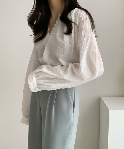 Girly Doll(ガーリードール)の「ボタンデザインエアリーブラウス(シャツ/ブラウス・レディース・ホワイト/ブラック/ブルー/グレー/ピンク・FREE)」の16枚目の写真