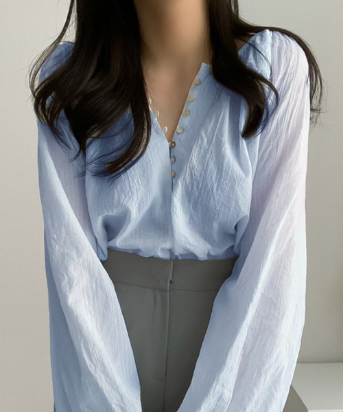 Girly Doll(ガーリードール)の「ボタンデザインエアリーブラウス(シャツ/ブラウス・レディース・ホワイト/ブラック/ブルー/グレー/ピンク・FREE)」の19枚目の写真