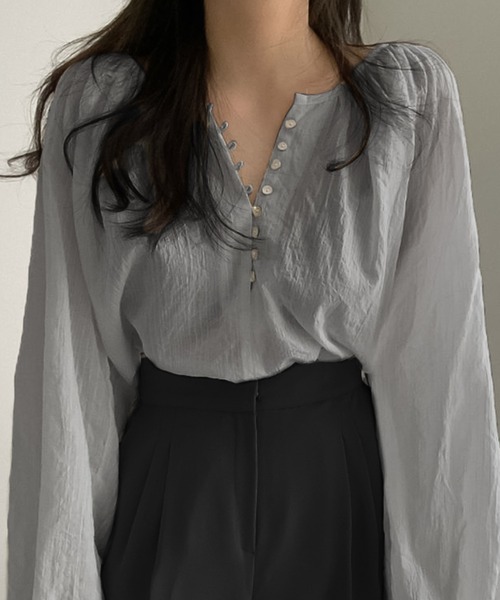 Girly Doll(ガーリードール)の「ボタンデザインエアリーブラウス(シャツ/ブラウス・レディース・ホワイト/ブラック/ブルー/グレー/ピンク・FREE)」の20枚目の写真