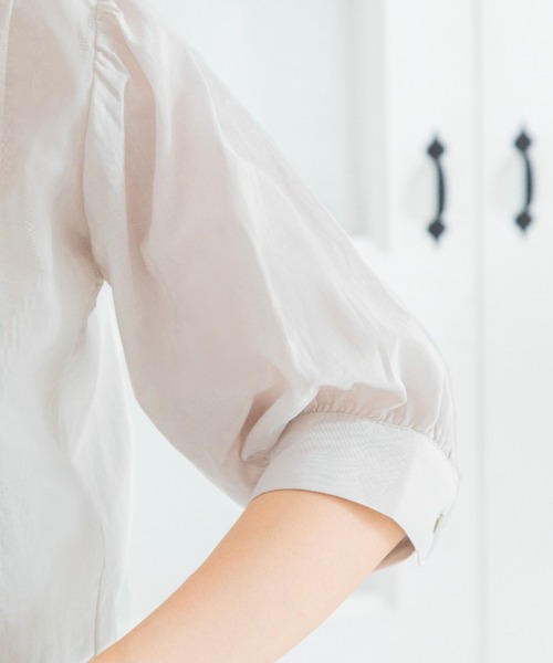 Mysa&Liina（ミーサリーナ）の「レース切替ピンタックブラウス（シャツ/ブラウス・レディース・カーキ/ブルー/ラベンダー/キナリ・M/L）」の6枚目の写真