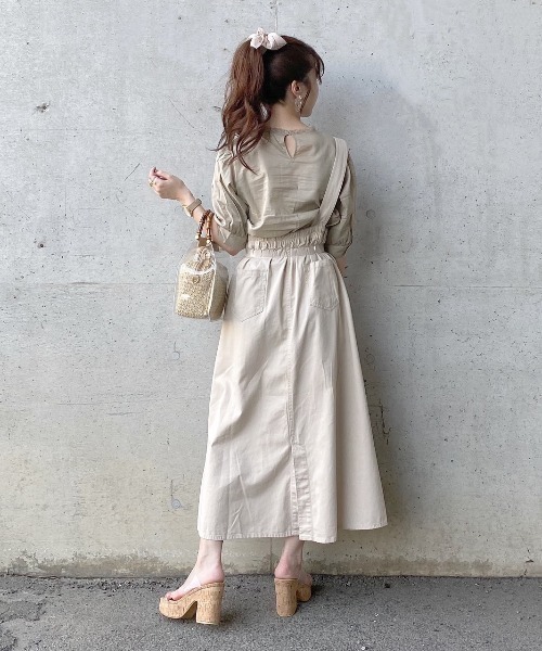 Mysa&Liina（ミーサリーナ）の「レース切替ピンタックブラウス（シャツ/ブラウス・レディース・カーキ/ブルー/ラベンダー/キナリ・M/L）」の12枚目の写真