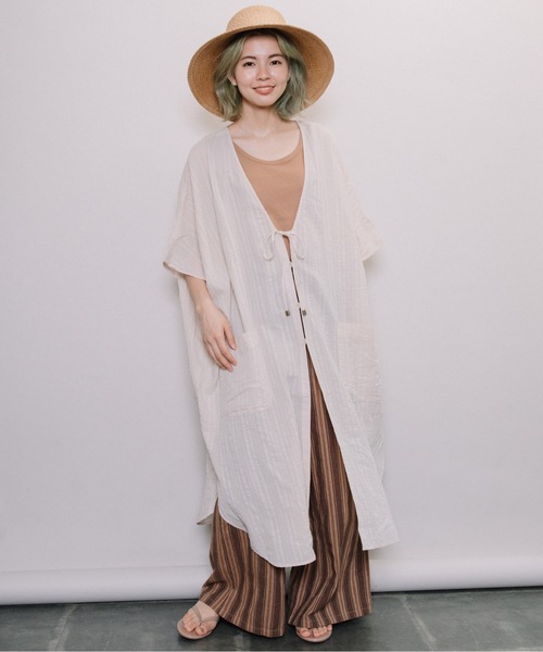 refinedworks（リファインドワークス）の「ドビー前開きカフタンOP（カーディガン/ボレロ・レディース・チャコールグレー/ベージュ・FREE）」の12枚目の写真