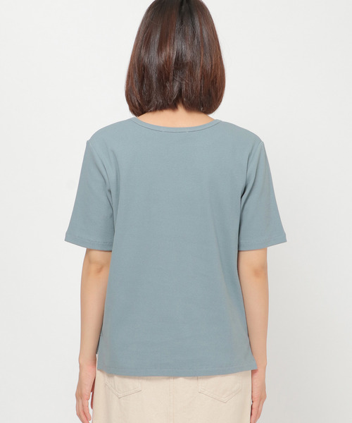 LBC(エルビーシー)の「汗ジミ防止リブTシャツ(Tシャツ/カットソー・レディース・グレー/ブラック/ベージュ・M/L)」の5枚目の写真